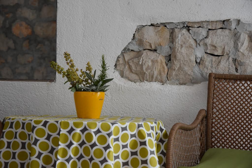 Ferienwohnung Mono Kai Triangle Trogir Exterior foto